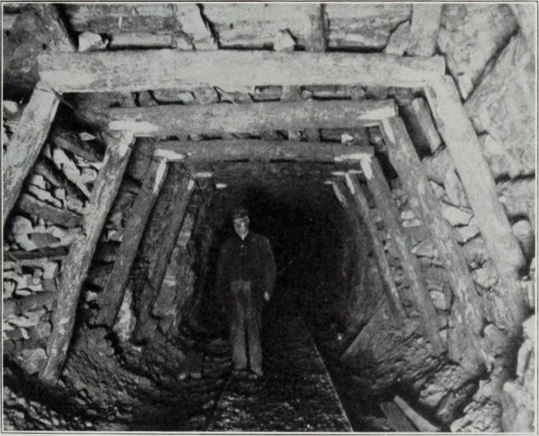 Coal Mining In Illinois 1915 779x630 ?is Pending Load=1